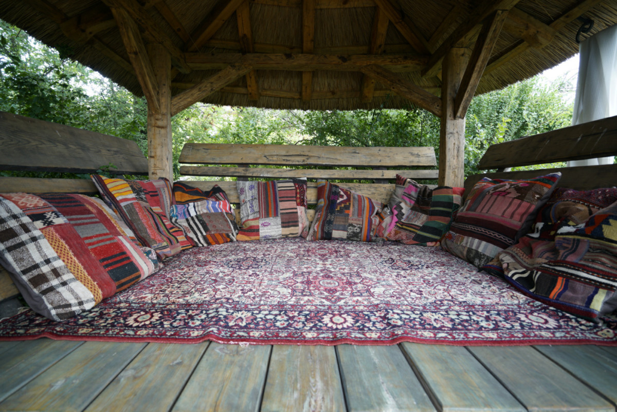 Lounge unter der Pergola
